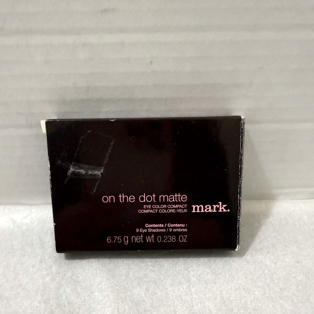 MARK On The Dot Matte Eye Color Compact 9 colors Purple/Grey Discontinued